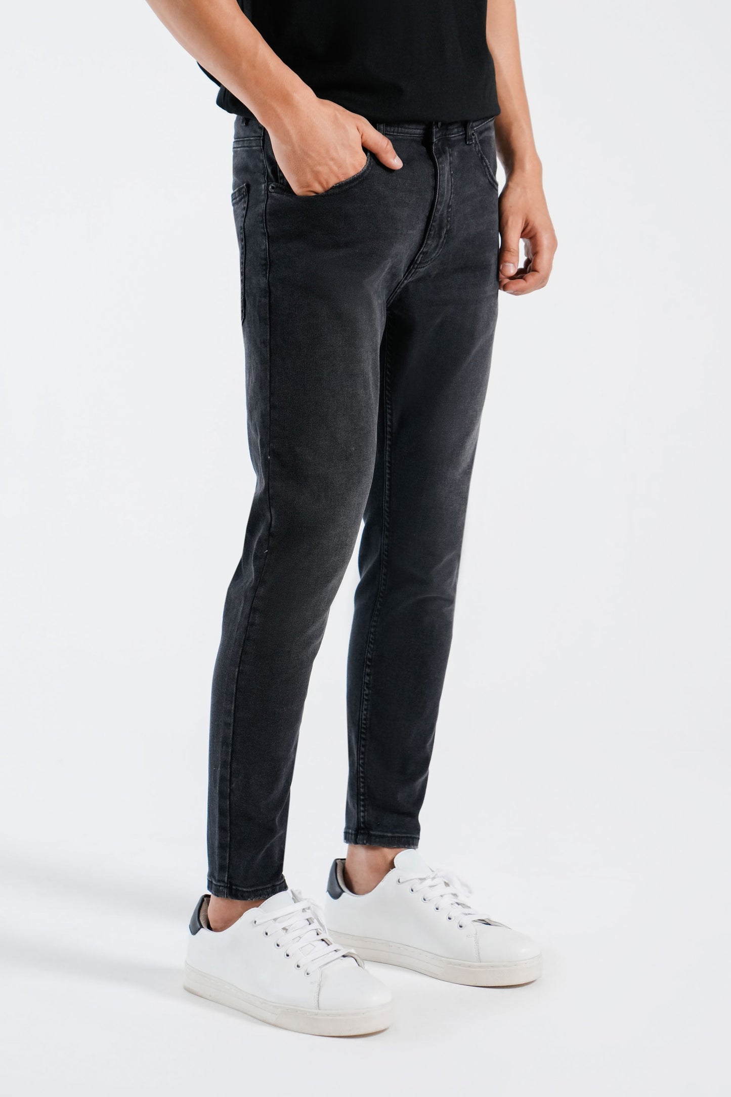 Faded Slim Cropped Jeans